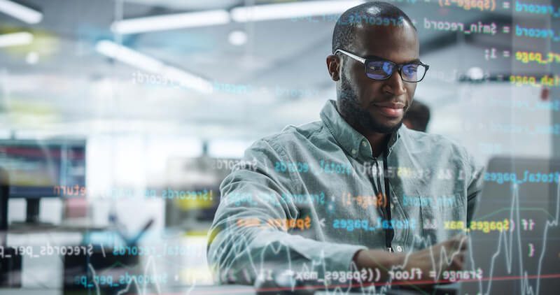 Data Analyst creating dashboard in Power BI