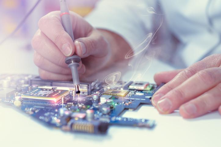 Industrial Training for Electrical Engineering Students during live industry visit